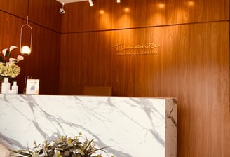 Imagem da sala de recepção do consultório de Encantado..