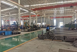 In our Zorylift workshop, we manufacture key components for truck-mounted, telescopic, and knuckle boom cranes.