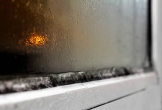 Fukt på fönster, Krypgrundsavfuktare Västerås