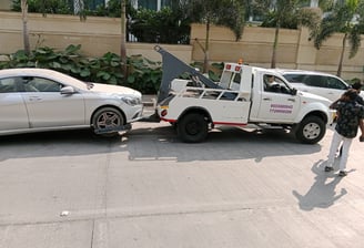 vehicle towing service in hyderabad