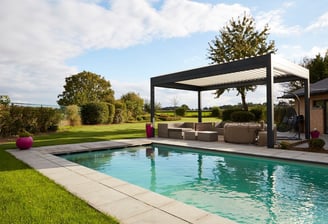 motoried pergola