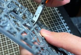 cutting a warhammer part, and glue it