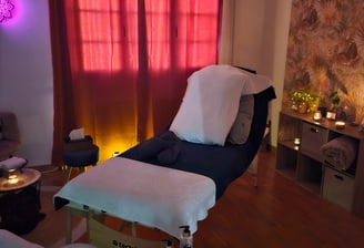table de massage en position réflexologie plantaire