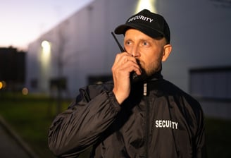 Protection rapprochée Sécurité personnelle assurée par des agents discrets et qualifiés.