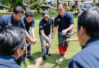 aktivitas team building
