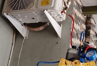 Layanan pemasangan AC oleh teknisi berpengalaman dan terpercaya untuk kebutuhan pendinginan di rumah