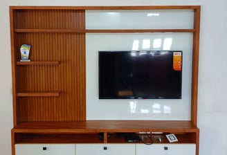 aluminum tv unit