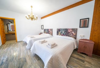 Casa rural hasta 19 personas. Finca alojamiento hasta 35 personas