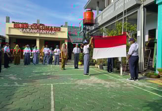 Upacara Bendera SLB Negeri Colomadu