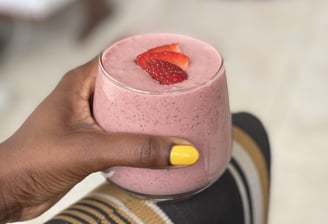 Smoothie Fraises Crémeux et Fruité - Waidami Moovement -Nutritionniste Dakar