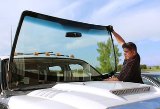mobile auto glass repairs