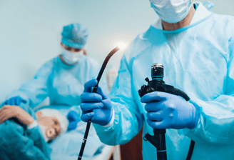 Paciente durante exame de endoscopia