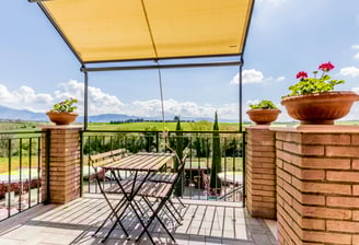 Stanza Fiordaliso con vista balcone