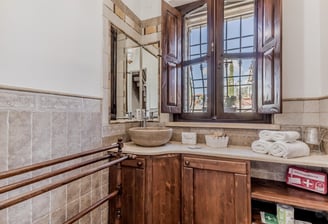 Stanza Girasole vista bagno