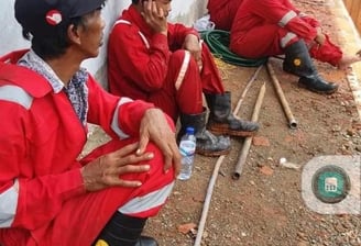 Teknisi penangkal petir berpengalaman