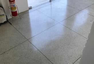 piso granitina