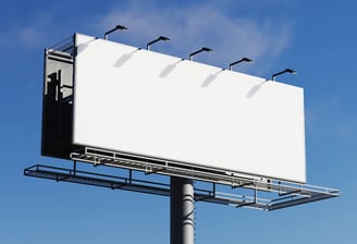 Aukštalipiai montuoja reklaminį tentą su jūsų reklama