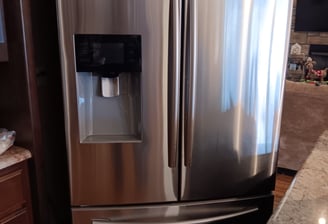 Refrigerator repair, evaluation and service 