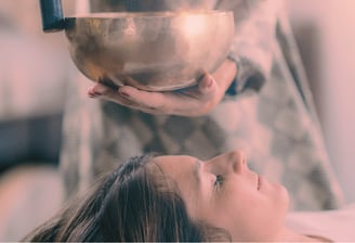 Séance de relaxation sonore aux bols tibétains - Nathalie Collet Voix Son Vibration
