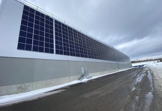 Aurinkopaneelit yrityksille
