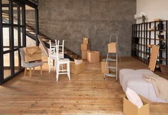 Espace en cours de débarras par Les Débarrasseurs Lyonnais services complets à Lyon et ses alentours