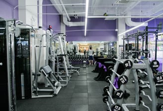 A hygienic gym following Bryte Cleaning's deep cleaning services