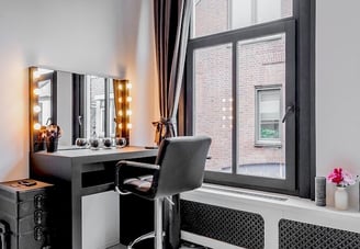 Hair extensions in Haarlem