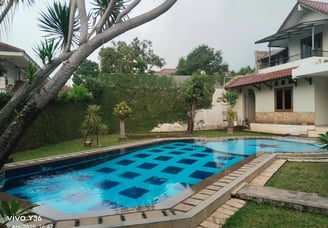 Kolam Renang Buatan dayanapool dengan desain minimalias dan elegan