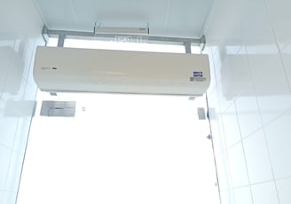 Saturn Air Curtain