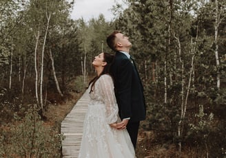 Vestuvių fotografė Ieva Vos- reportažinė vestuvių fotosesija