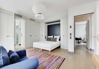 D’Artagnan Suite at Villa Bastille – queen bedroom with walk-in shower
