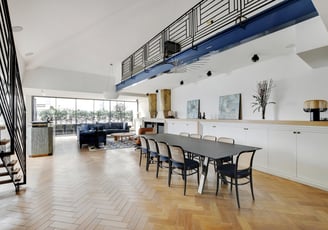 Dining room at Villa Bastille with large table for 14 guests