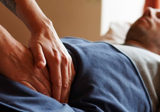 Massage du ventre, sensitif et émotionnel