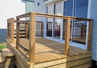 garde corps avec filins inox, ou filet, ou rambardes en bois