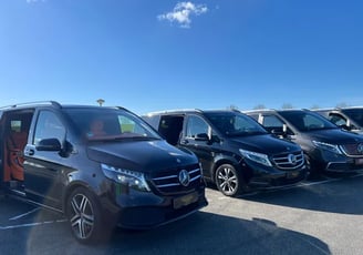 Fleet of chauffeur vans for event logistics – Provence business services