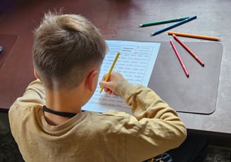 vaikas turintis disleksiją mokosi lietuvių kalbos
