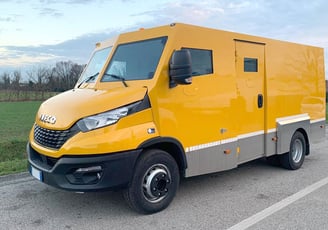 Інкасаторський фургон Iveco Daily з посиленою бронею, виготовлений в Італії