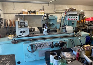 restauration moto ancienne rectifieuse cylindrique