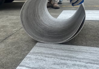 Lightweight and seamless Rome Travertine flexistone for a commercial walldeco