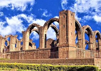 Bara Kaman - Hyderabad to Bangalore tour package