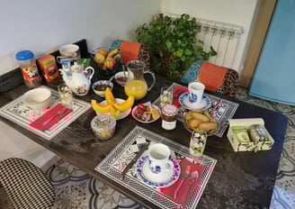 Petit déjeuner à l'intérieur