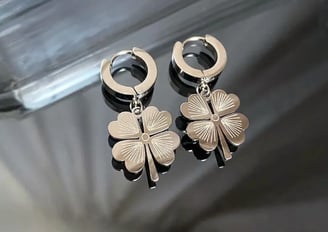 FOUR LEAF CLOVER EARRING