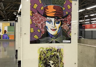 Explore a criatividade e originalidade de Sérgio Astral na exposição "Se Liga no Traço".