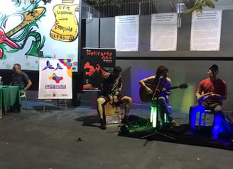 Show musical ao ar livre valorizando a produção artística local no evento do Comitê da Cultura MT