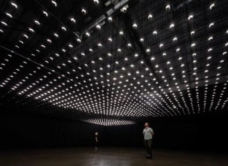 Rafael Lozano-Hemmer, "Field Atmosphonia", 2020.