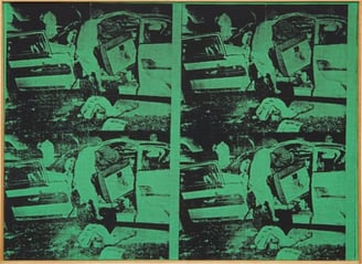 acidentes de carro com figuras caídas. Green Car Crash (Four Cars in Collision) (Andy Warhol, 1963).