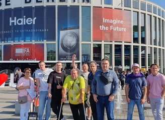 Ein Foto von allen Mitarbeitern auf der IFA