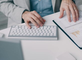 Plataforma de IA para mejorar la gestión académica y administrativa.