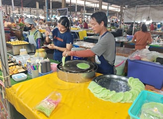 Ruam Charoen Market(ตลาดนัดร่วมเจริญ) à Packnam Chumphon