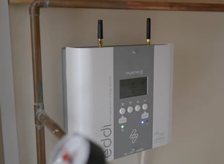 Myenergi Eddi diverting soler energy to the hot water tank